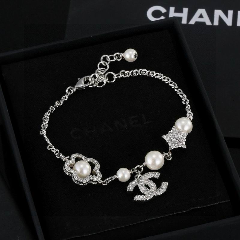Chanel Bracelet 05yxs43